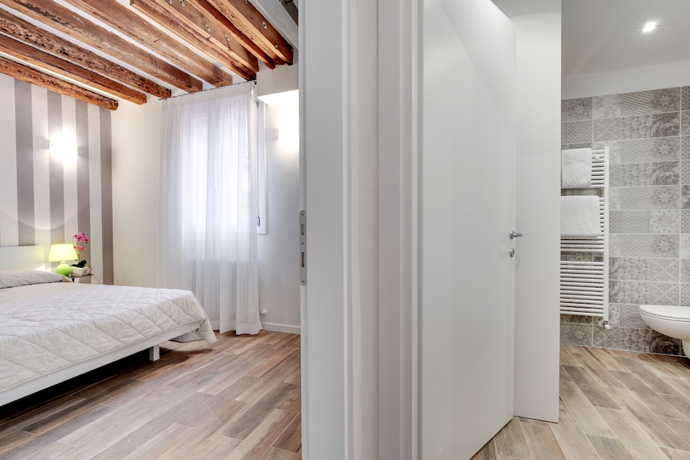 Ca' di Corte Donà en Venice — bedroom