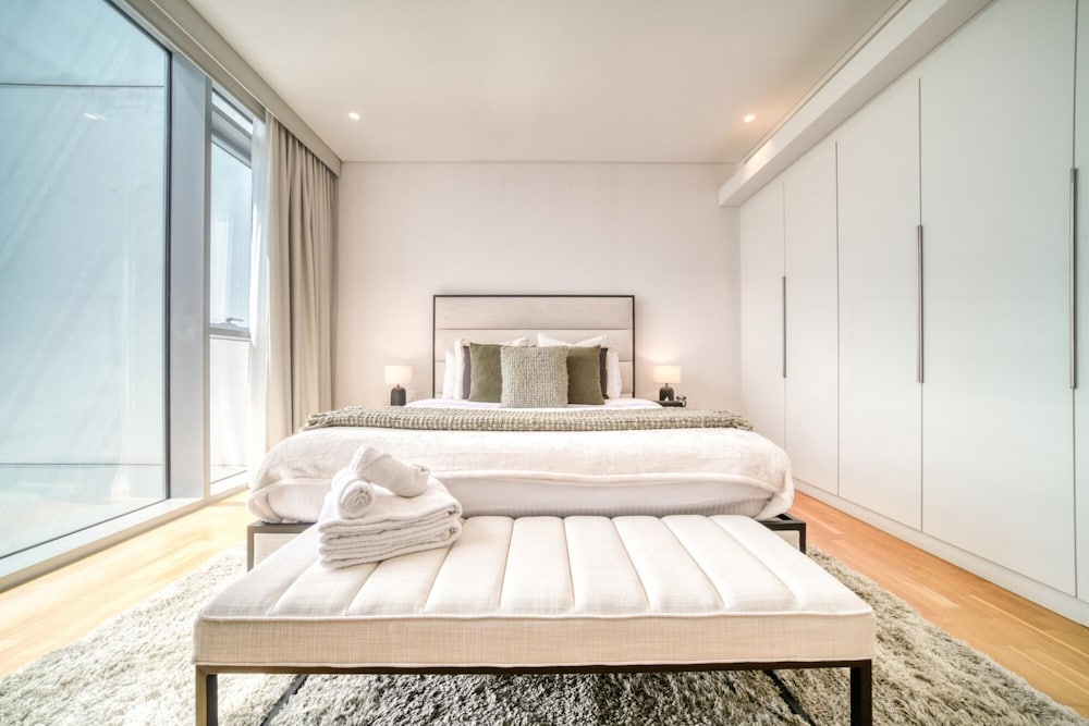 Sparkling Balcony Sea View Apt in Bluewaters