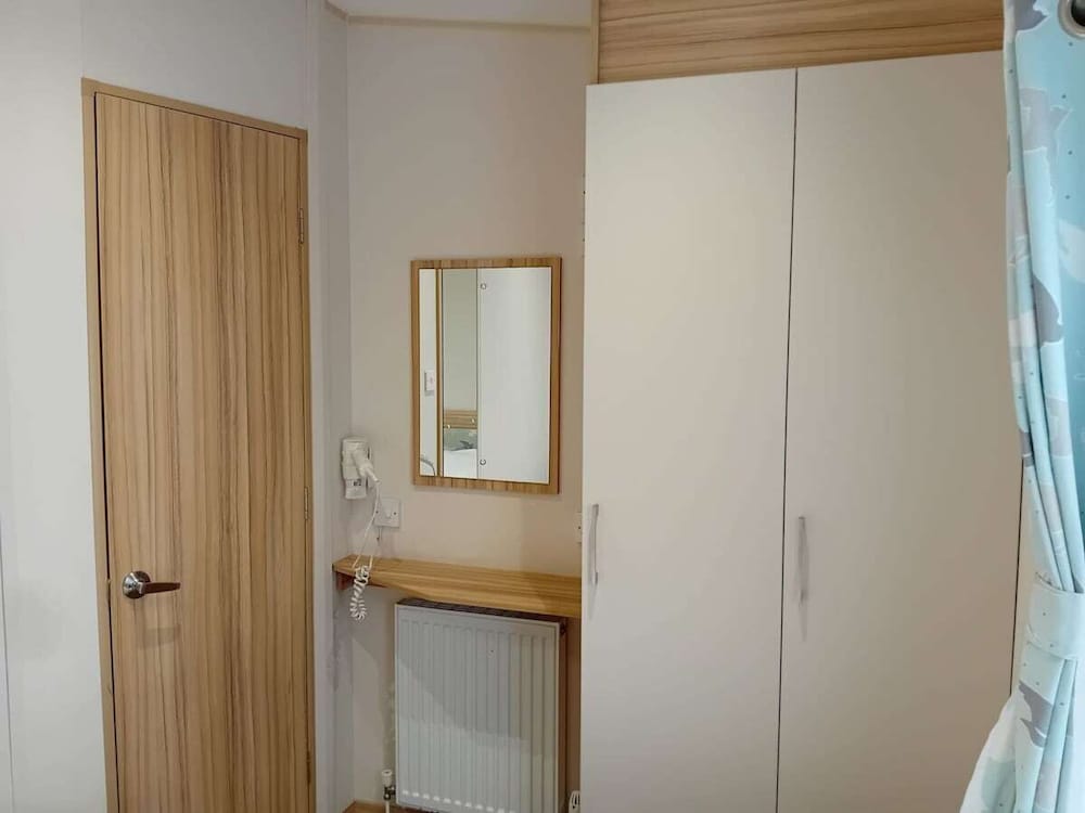 Golden Sands Plot K2 Bed Caravan
