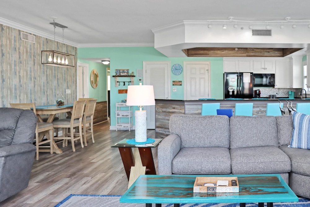 Paradise Shores 200