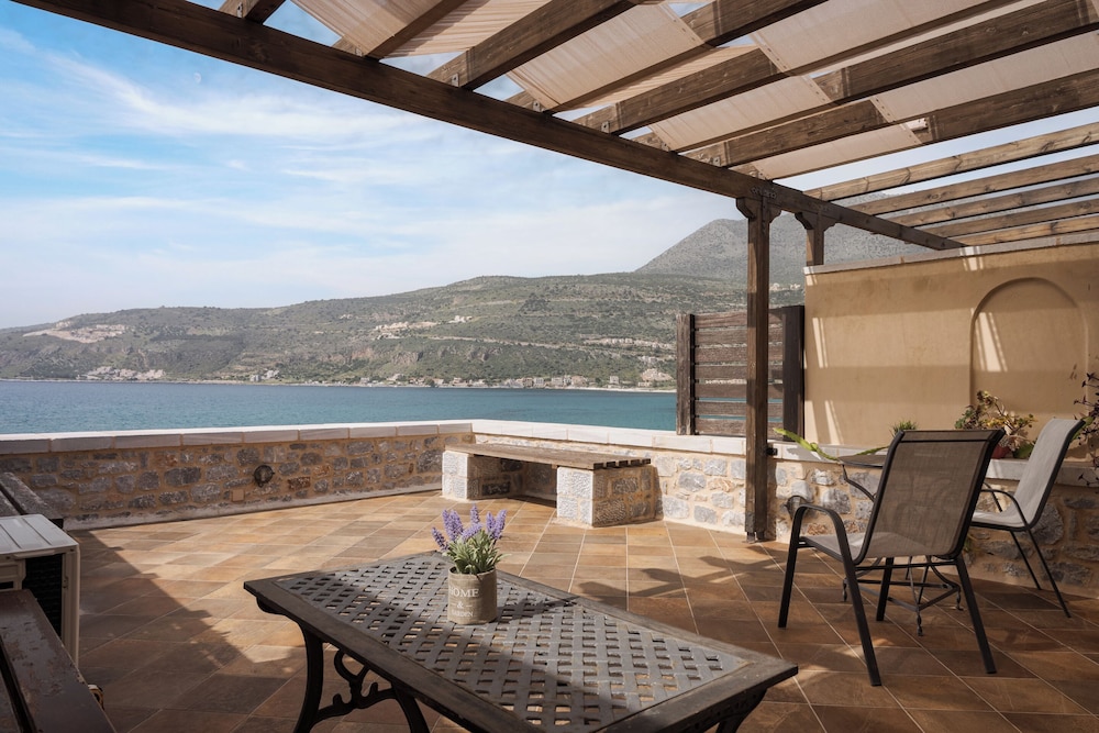 Aura Seafront Villa