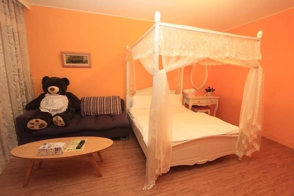 Photo 14