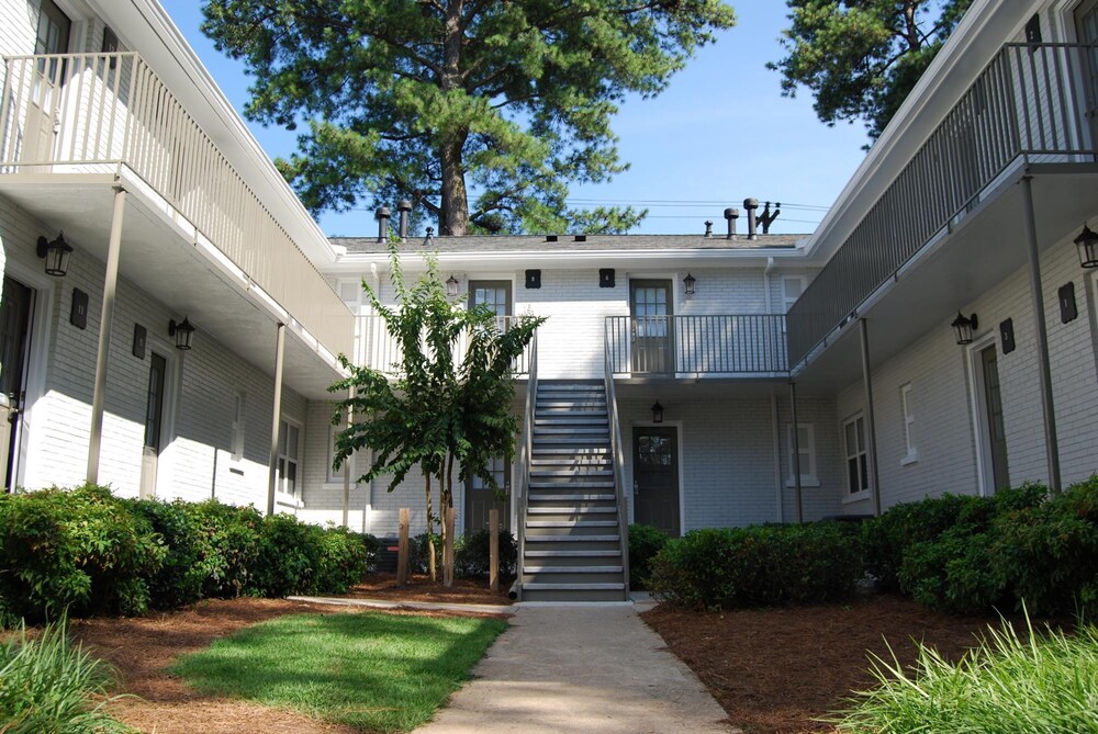 B1bc Affordable Hotel-alternative Perfect for Long Term Stay view 3