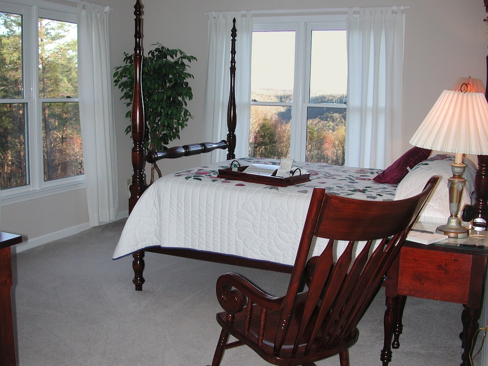 Monterey Vacations - Garden Inn Bed  Breakfast at Bee Rock - Property Image 29
