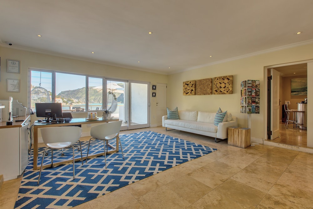 Amanzi Island Boutique Hotel