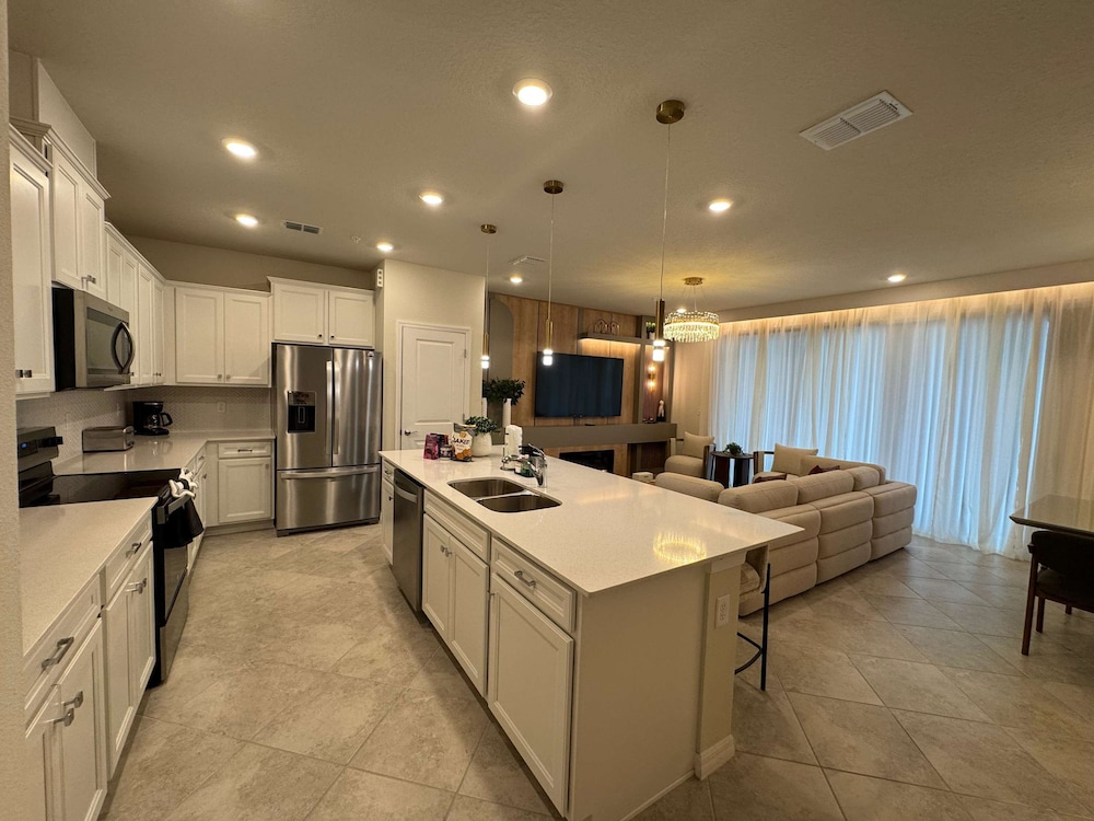 Family Friendly 5Bd Near Disney Windsor Cay 16136