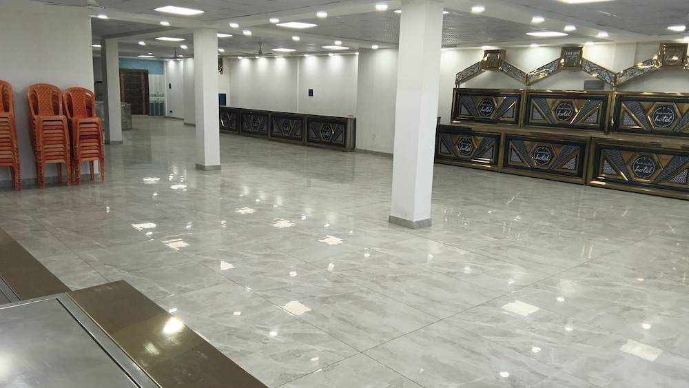 VRINDA HERITAGE HOTEL & BANQUET HALL
