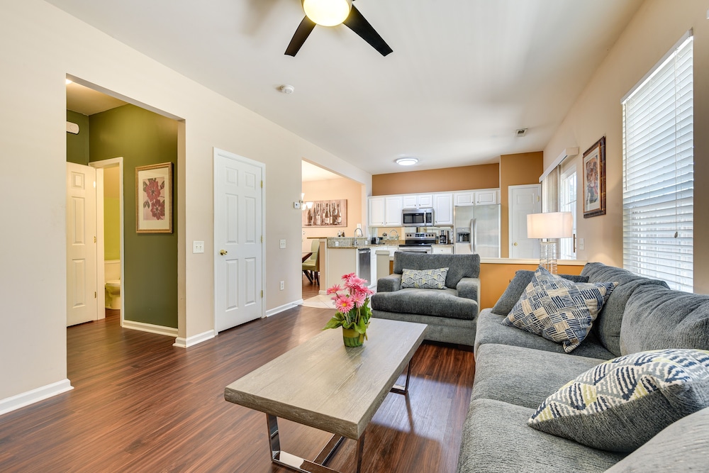 Fort Myers Vacations - Charlotte Townhome w/ Deck: 18 Mi to Downtown! - Property Image 2