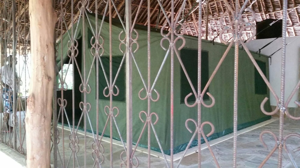 Dream of Africa Cottages Kanamai view 2