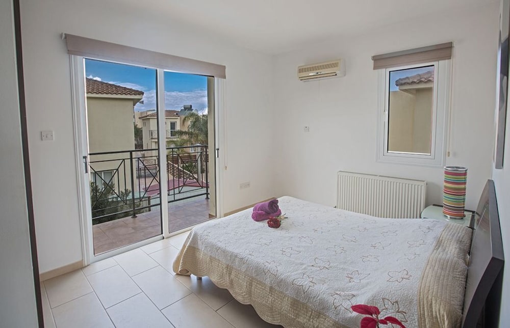 Cyprus Villa Near the Beach, Paralimni Villa 1198 view 5