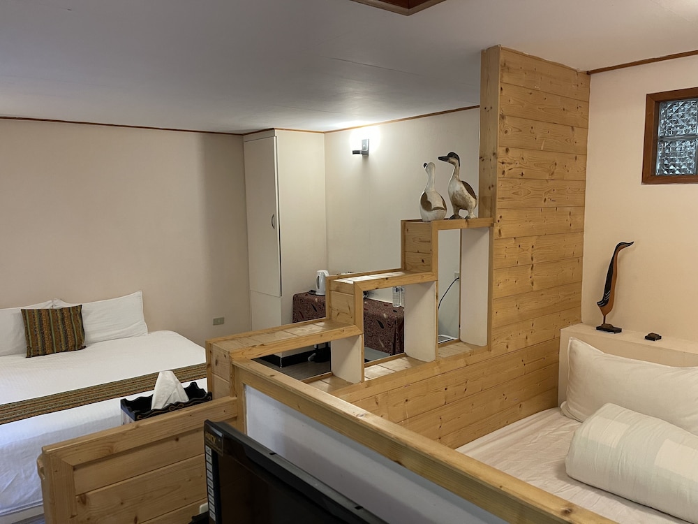 Fuyam Tourist Home