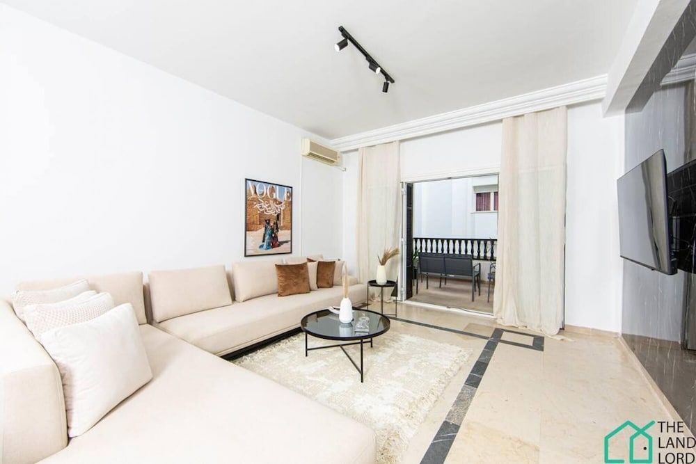 Le Parfait II Bord de mer Central et Luxueux view 3