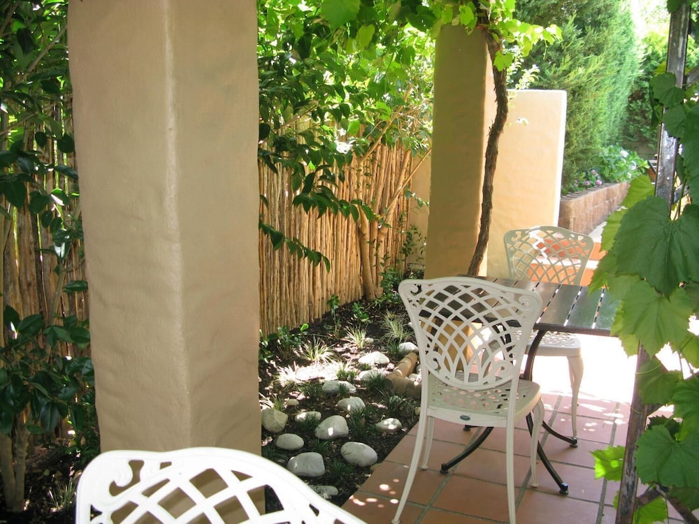 Casablanca Bed & Breakfast