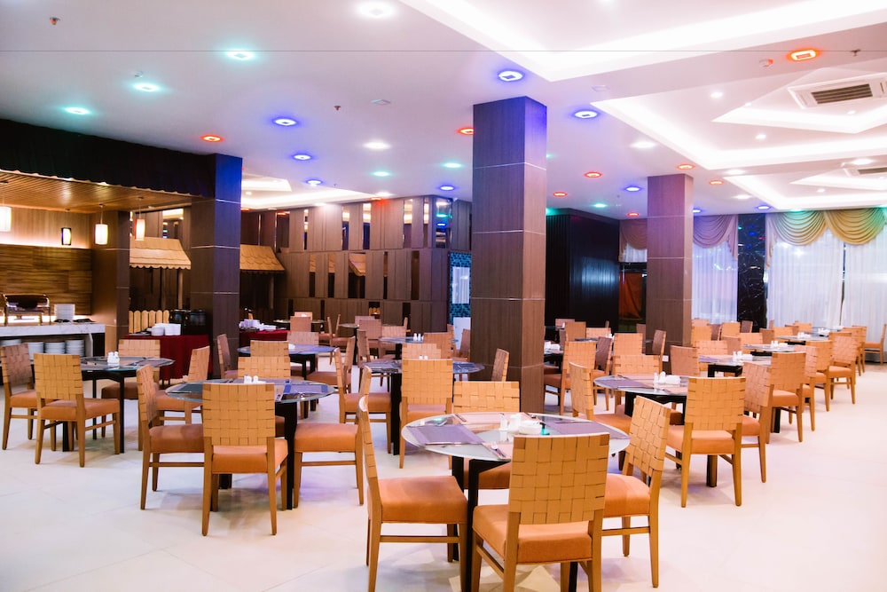 The Golden Bay Hotel Batam 41