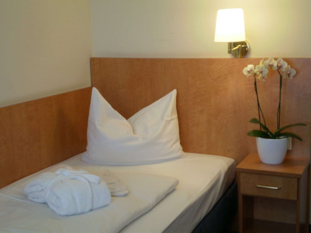 Frankfurt Vacations - Savoy Hotel Frankfurt - Property Image 37