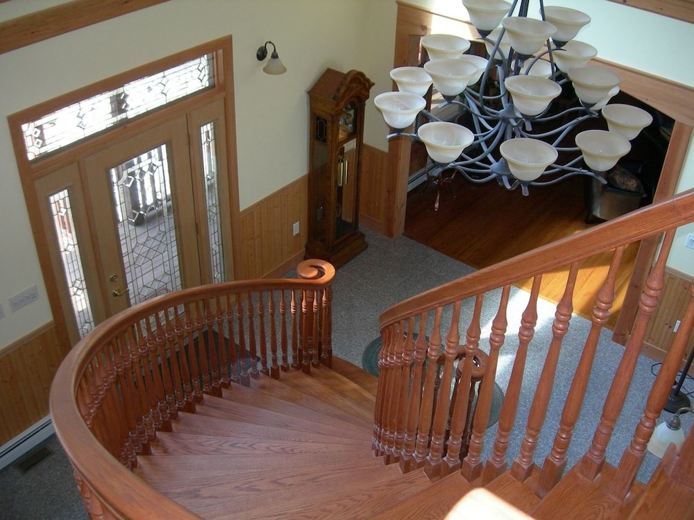 Ninemile Point B&B Inn