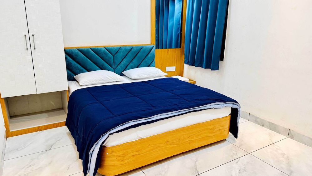 Hotel Raj Inn