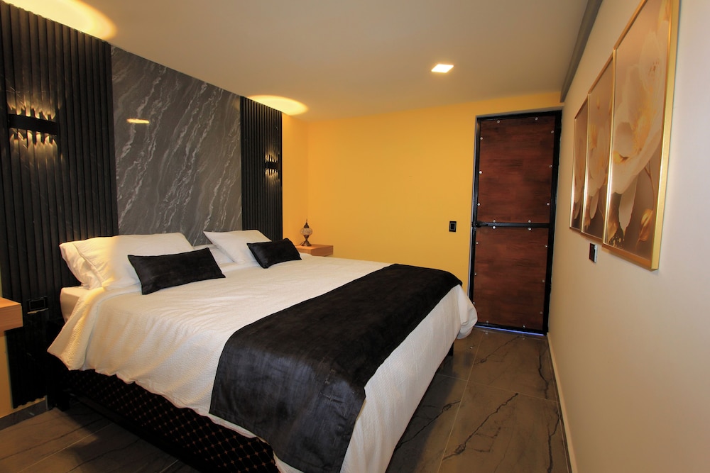 Hotel y Termales Castillo del Lago