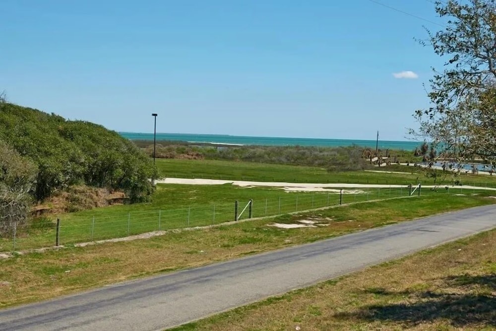 Coastal Retreat 3 Bedroom Home