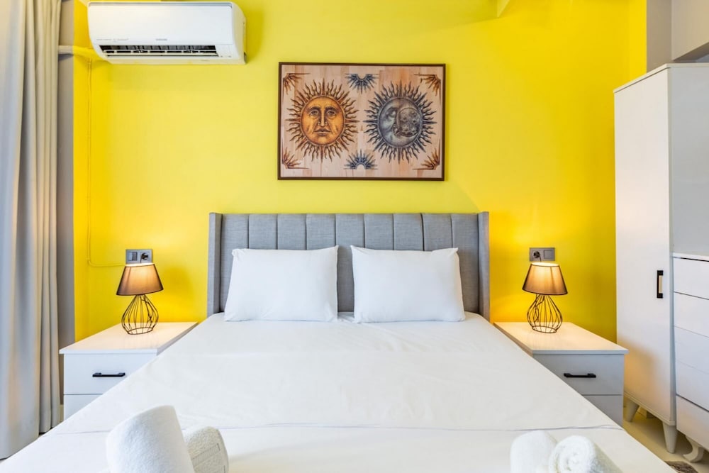 Central and Chic Flat on Rumeli Street Nisantasi