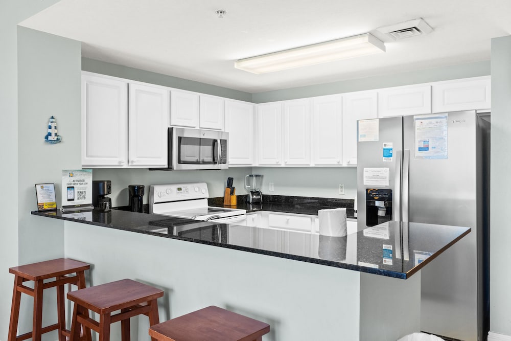 Calypso Beach Resort by Panhandle Getaways