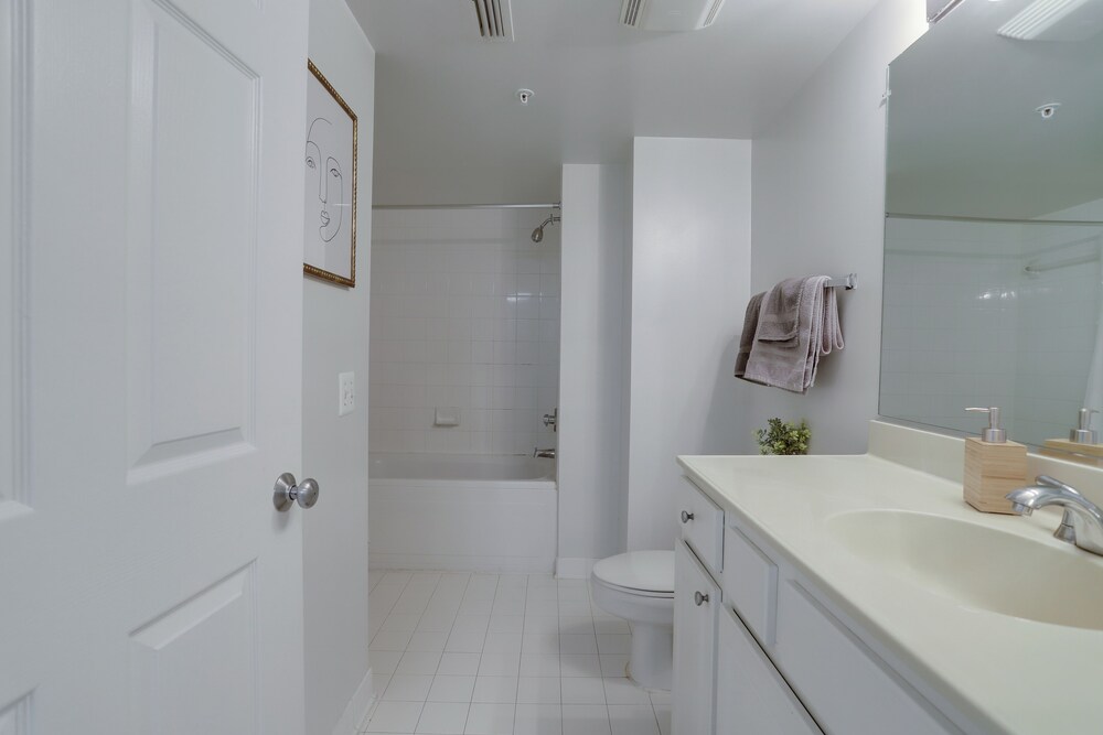 Fascinating Apt in Ballston With Gym