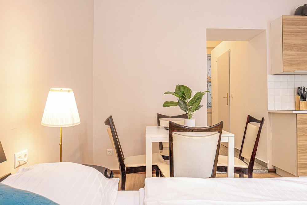 Simple 1BR Studio for a Relaxing Stay