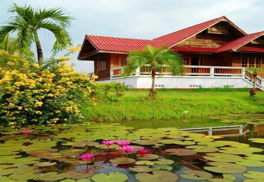 The Diamond Lannara Swiss Valley