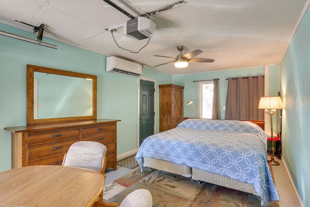 Miscellaneous Market Vacations - Lakewood Gem w/ Deck  7 Mi to Downtown Denver - Property Image 3