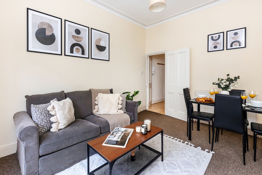 Prime 1BR near Regents Park & Zoo