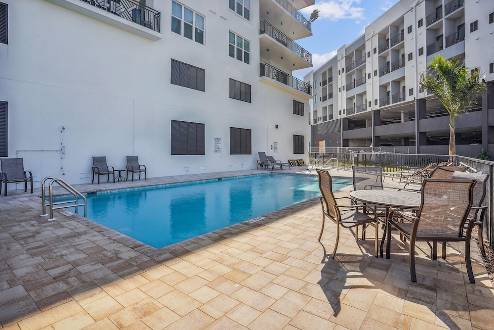 The Harbor Condo 308 - Premier