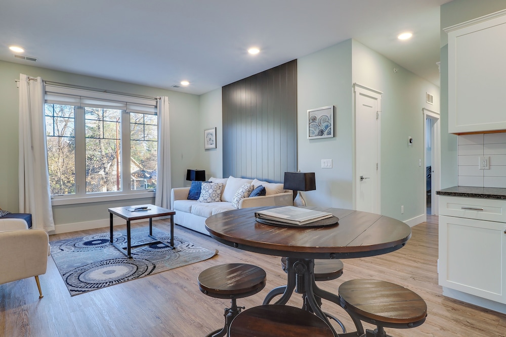 Walk to Front St! Traverse City Condo Near Skiing