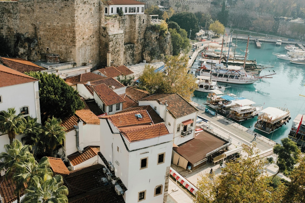 Maxi Hadrian - 5