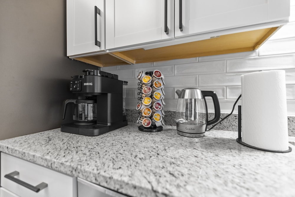 Abode 81 in Newark