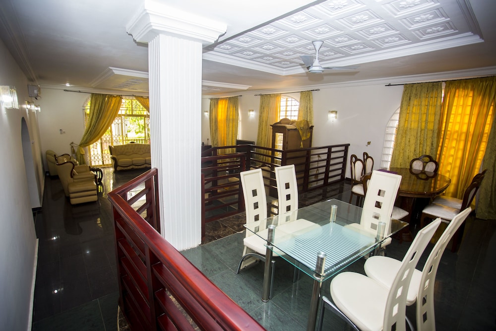 5 Bed- 10 Sleeper Luxury Villa view 4