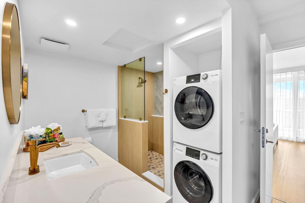 Whaler 2 Free Rental Cars KBM Resorts Kaanapali Beach 2 Units, 2 Bedrooms Ml-1580