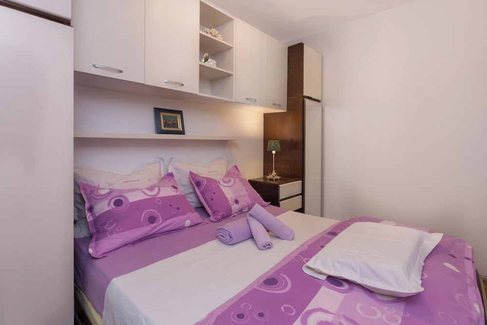 Arca, Apartment With Sea View And Free Parking