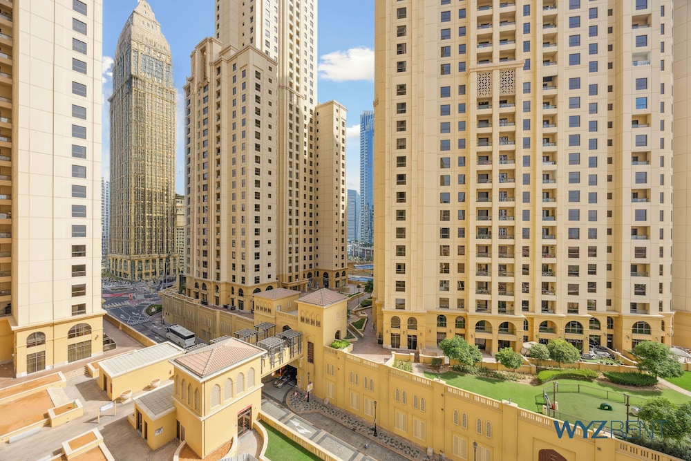 Beachfront Studio JBR Walk Murjan 2