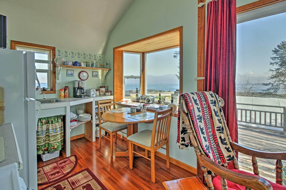 'A Room With a View' Peaceful Retreat on PoW