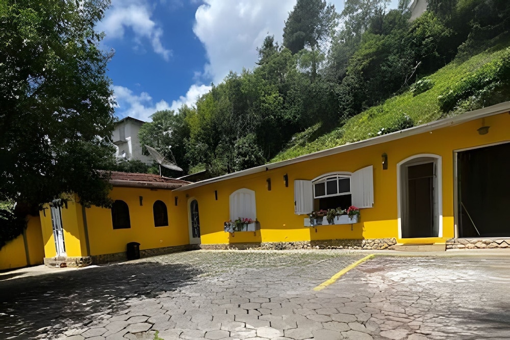 Casinha Amarela