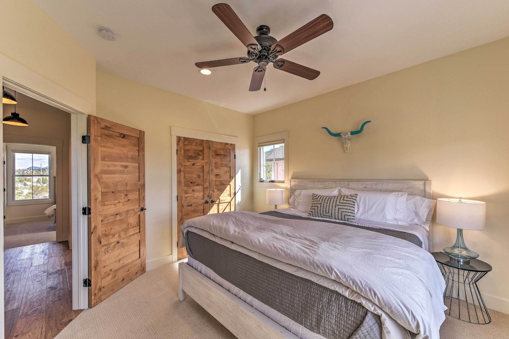 Buena Vista Home w/ Mtn Views, Walk to Main St view 3