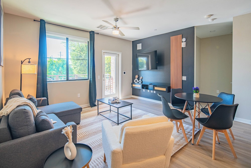 ROVE LIVING/KL - Alta North Central
