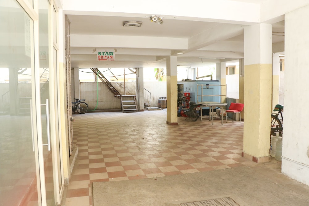 ULO Sai Jayanth Guest House view 5