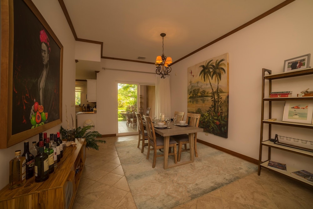 Veranda 6F - 2bdr 2 bth view 4