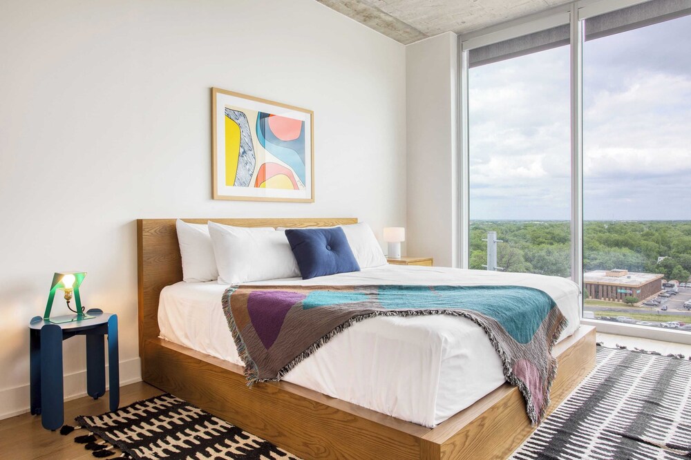 Sleeps 34! 11 Condos in New Austin High Rise w/ Rooftop Pool, Gym, Yoga Studio