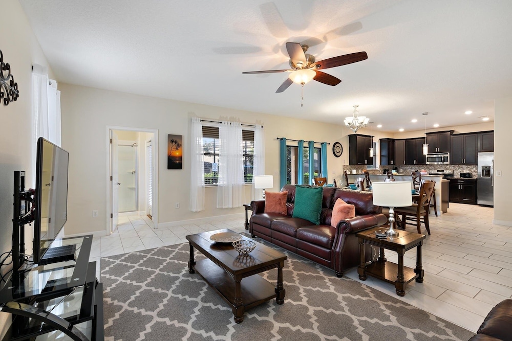 Championsgate Resort 6 Bedroom Private Pool Home with Game Room 6 Home