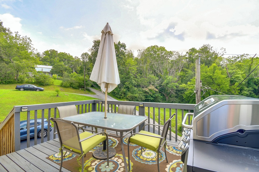 18 Mi to Red River Gorge: Beattyville Retreat