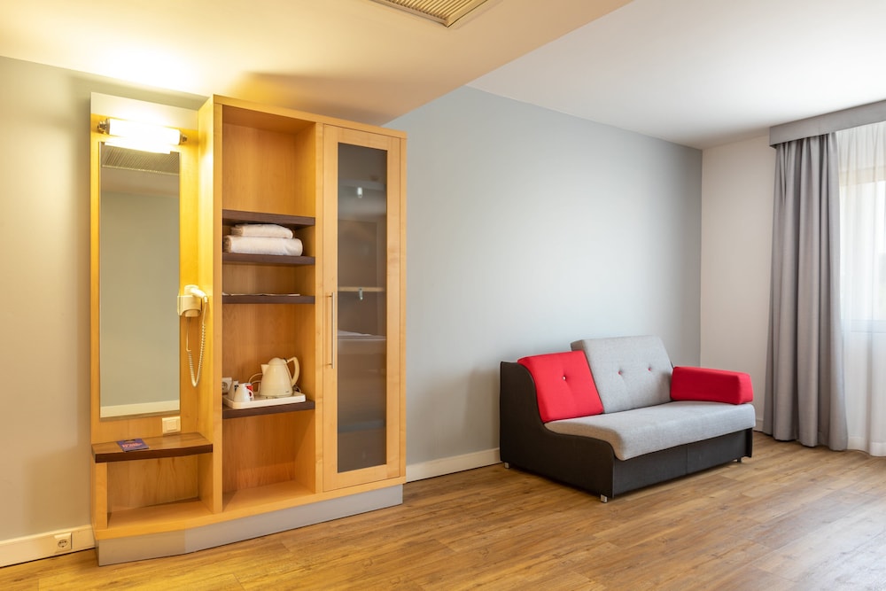Oeiras Vacations - Holiday Inn Express Lisbon - Oeiras, an IHG Hotel - Property Image 45