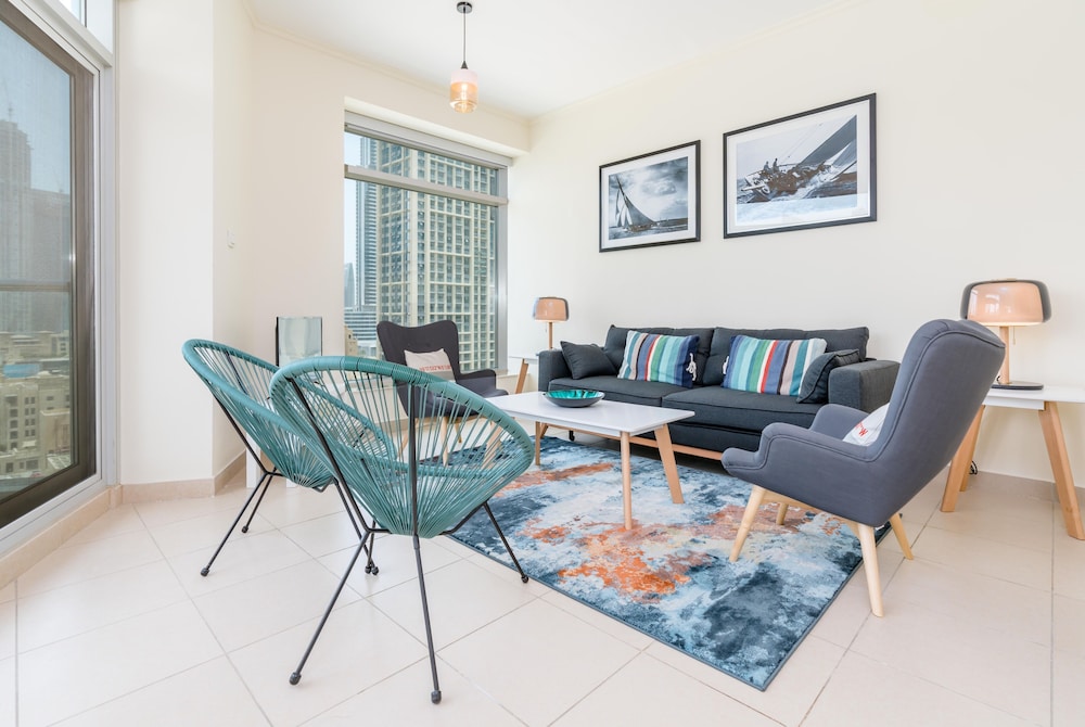 Lux BnB 2BD Amazing Burj View