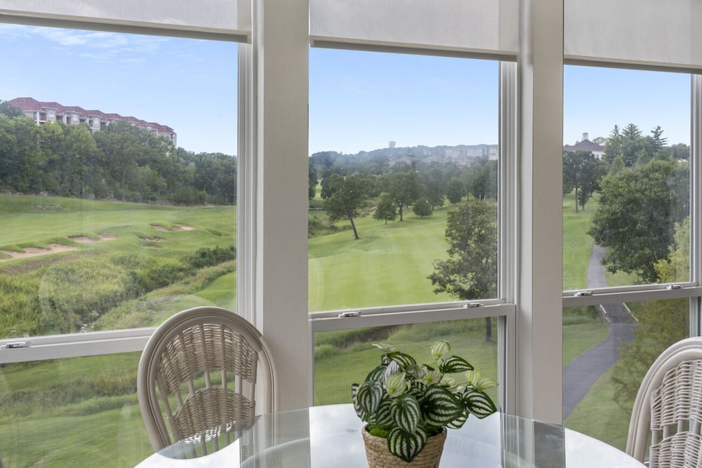 Branson on the Links - 3 Miles From DT! view 4